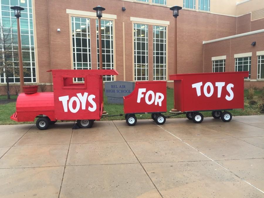 BAHS+Lends+A+Hand+to+Toys+for+Tots