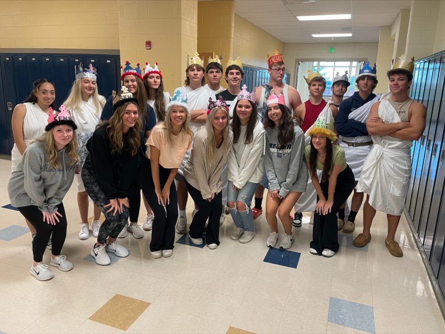 Mrs, Deanna Smiths senior homeroom participated happily in Toga and Crowns day.