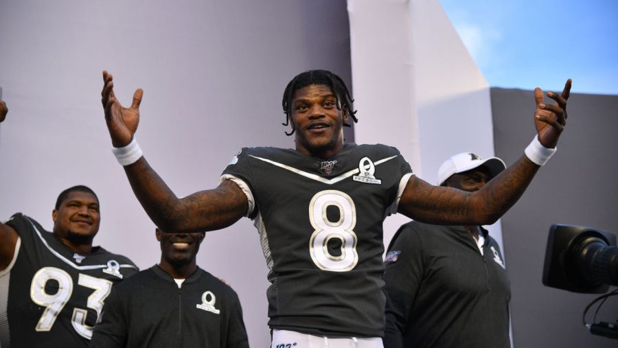 Lamar Jackson Re-signs with Ravens