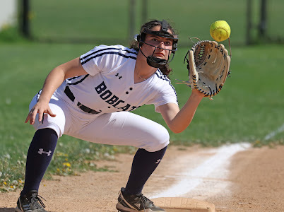 Softball and Track Advance to State Playoffs